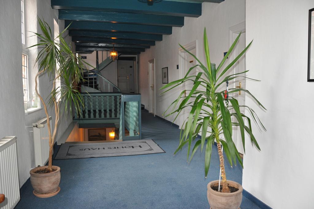 Hohes Haus Hotel Greetsiel Ngoại thất bức ảnh