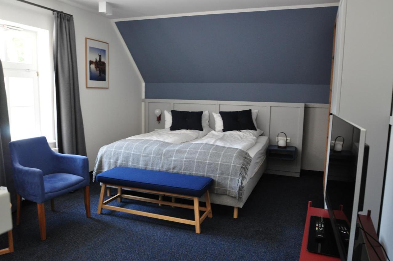 Hohes Haus Hotel Greetsiel Ngoại thất bức ảnh