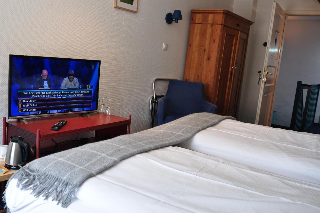 Hohes Haus Hotel Greetsiel Ngoại thất bức ảnh